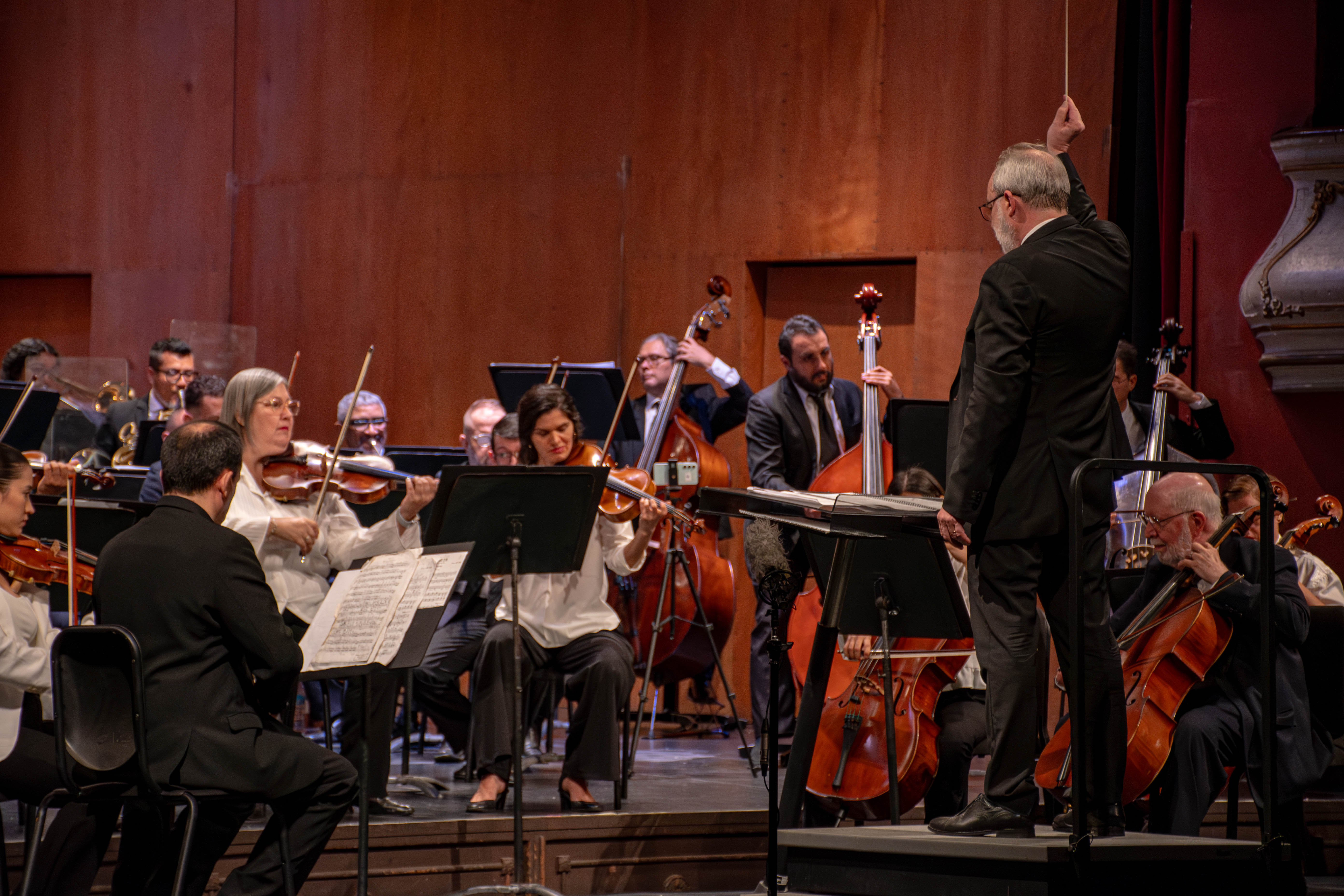 La orquesta filarmonica de Cali en concierto